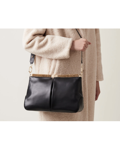 BORSA CROSSOVER MEDIA CON APERTURA A CALAMITA