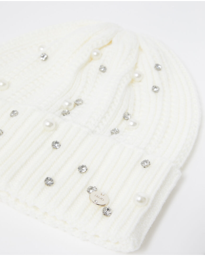 BERRETTO CON APPLICAZIONI