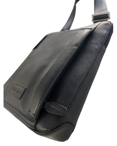 BORSELLO CON TASCHE ESTERNE